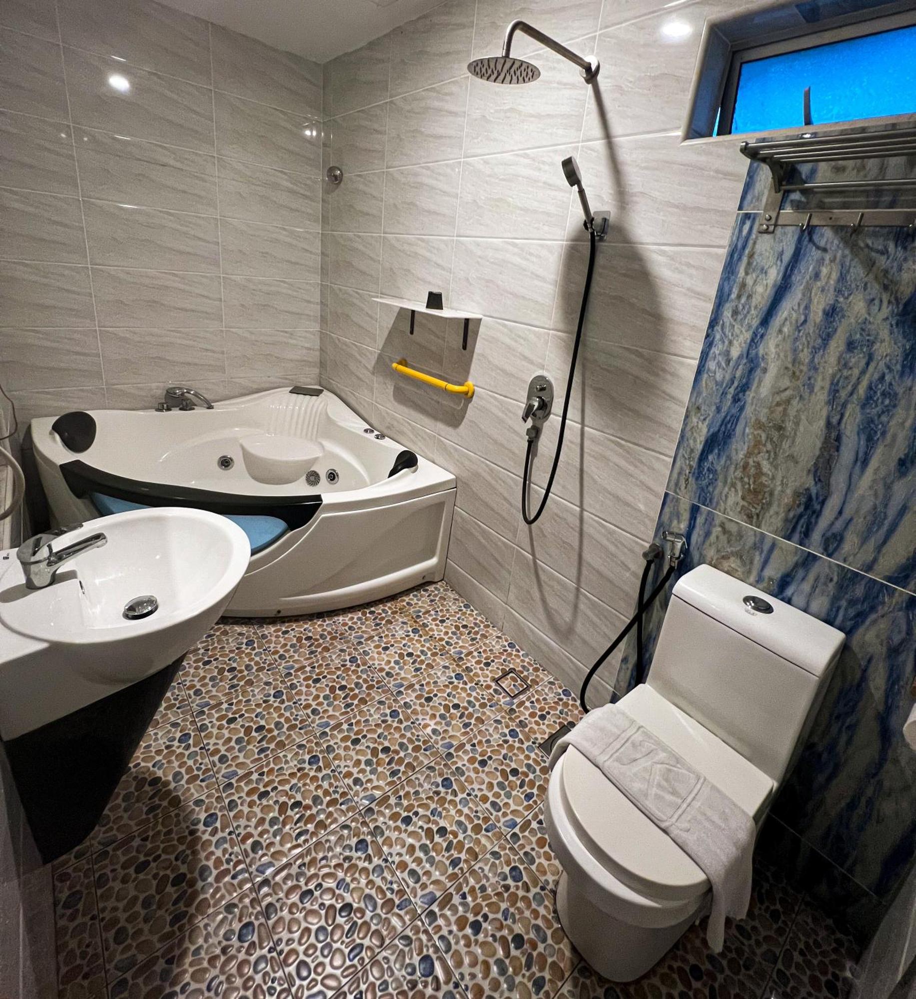 K Garden Hotel Ипох Экстерьер фото